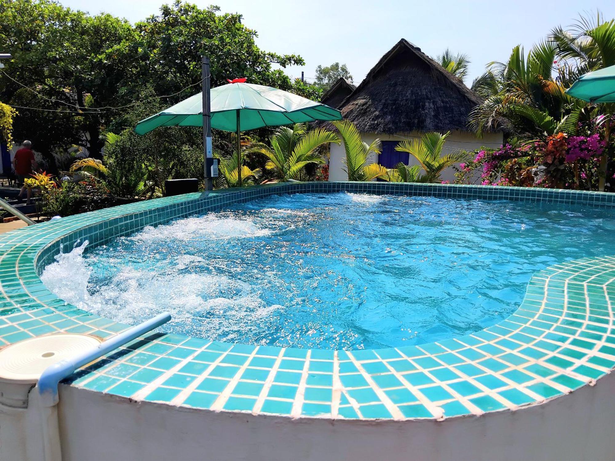 Bohemiaz Resort And Spa Kampot Luaran gambar